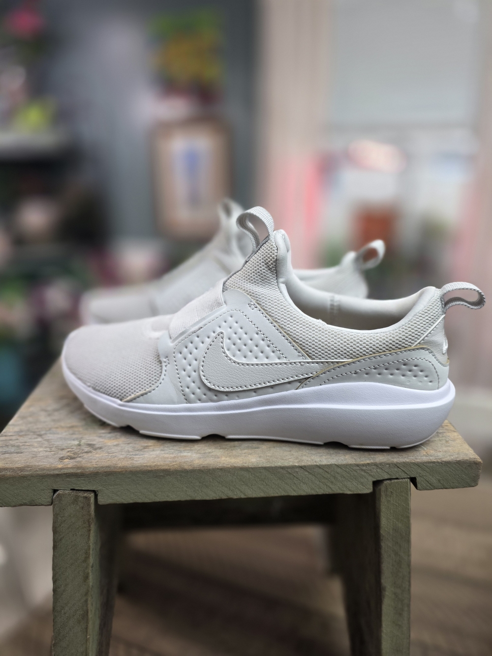 Nike Kids Lightweight Slip-On Sneakers in White and Light Gray